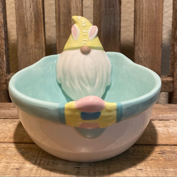 Easter Gnome Salt & Pepper Shaker Set & Easter Gnome Bowl Bundle, Easter Gnomes - Picture 3 of 16